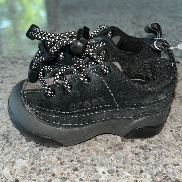 3/$20 Crocs Dawson Sneakers - Picture 2 of 4
